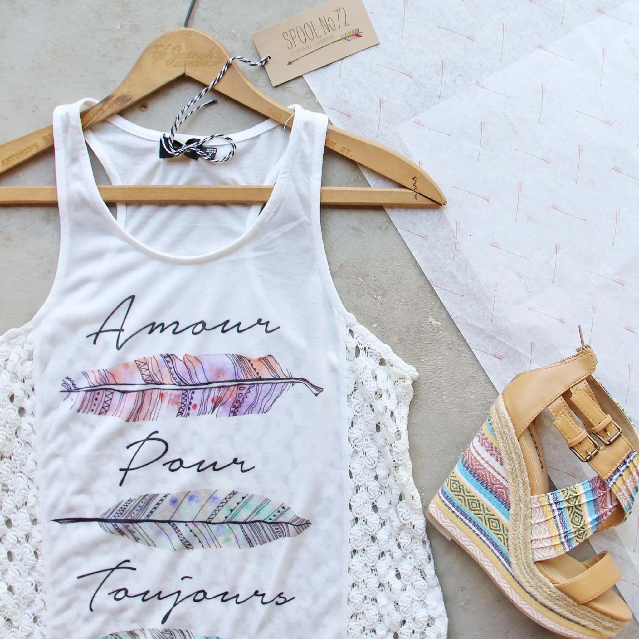 Amour Feather Tank