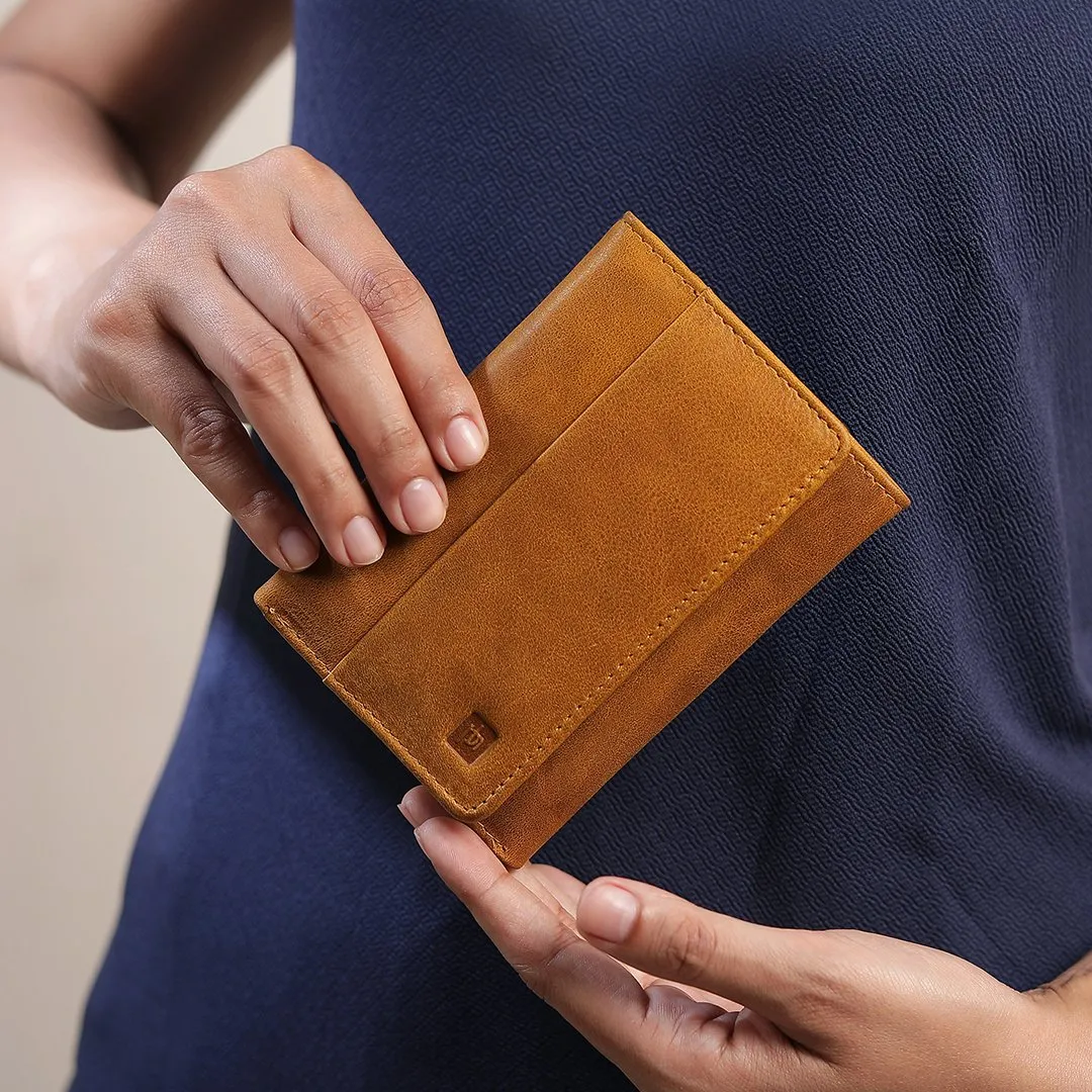 Columbia Trifold Wallet with ID window - PRIMEHIDE Leather