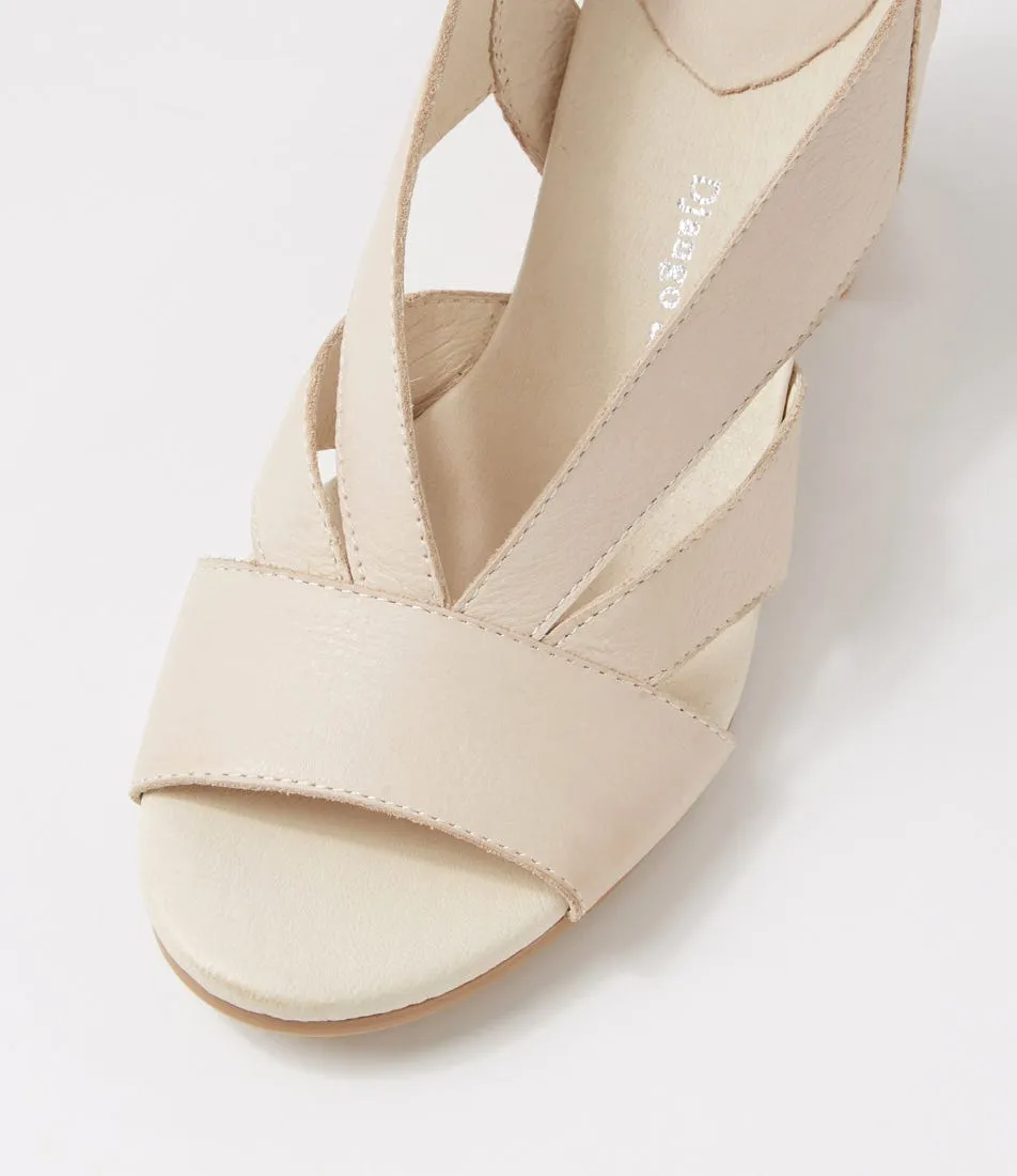 DJANGO & JULIETTE Simmie Vanilla Leather Sandals