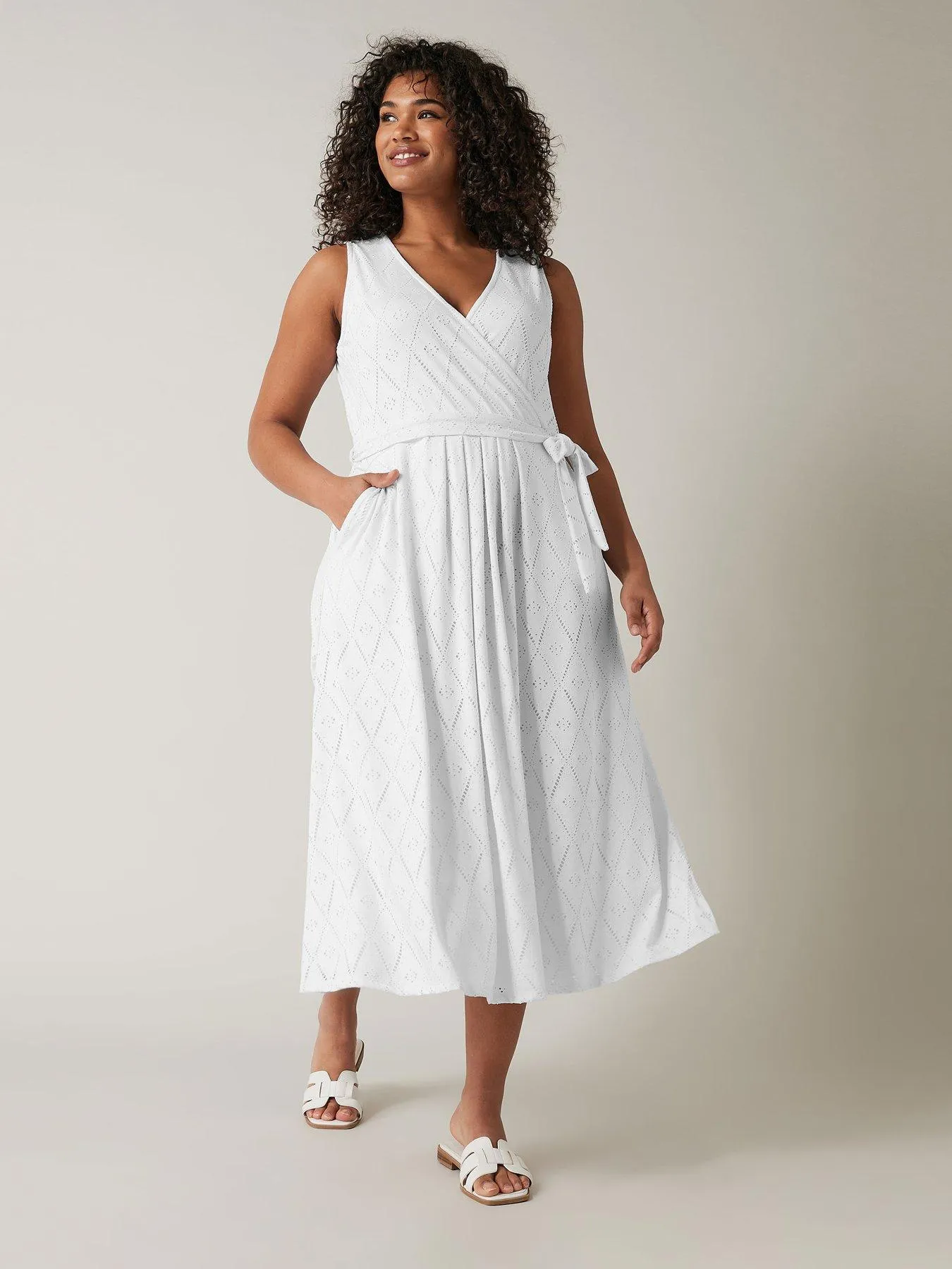 Evans Sleeveless Broiderie Anglaise Wrap Dress - White