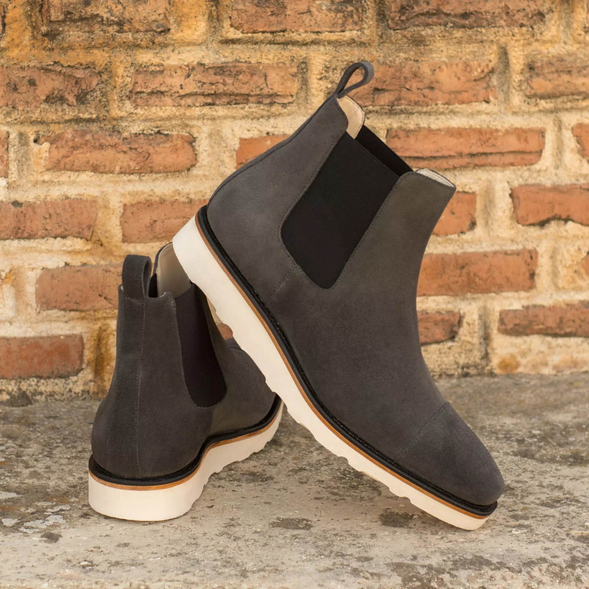 --Goodyear Welted Chelsea Boot Classic-