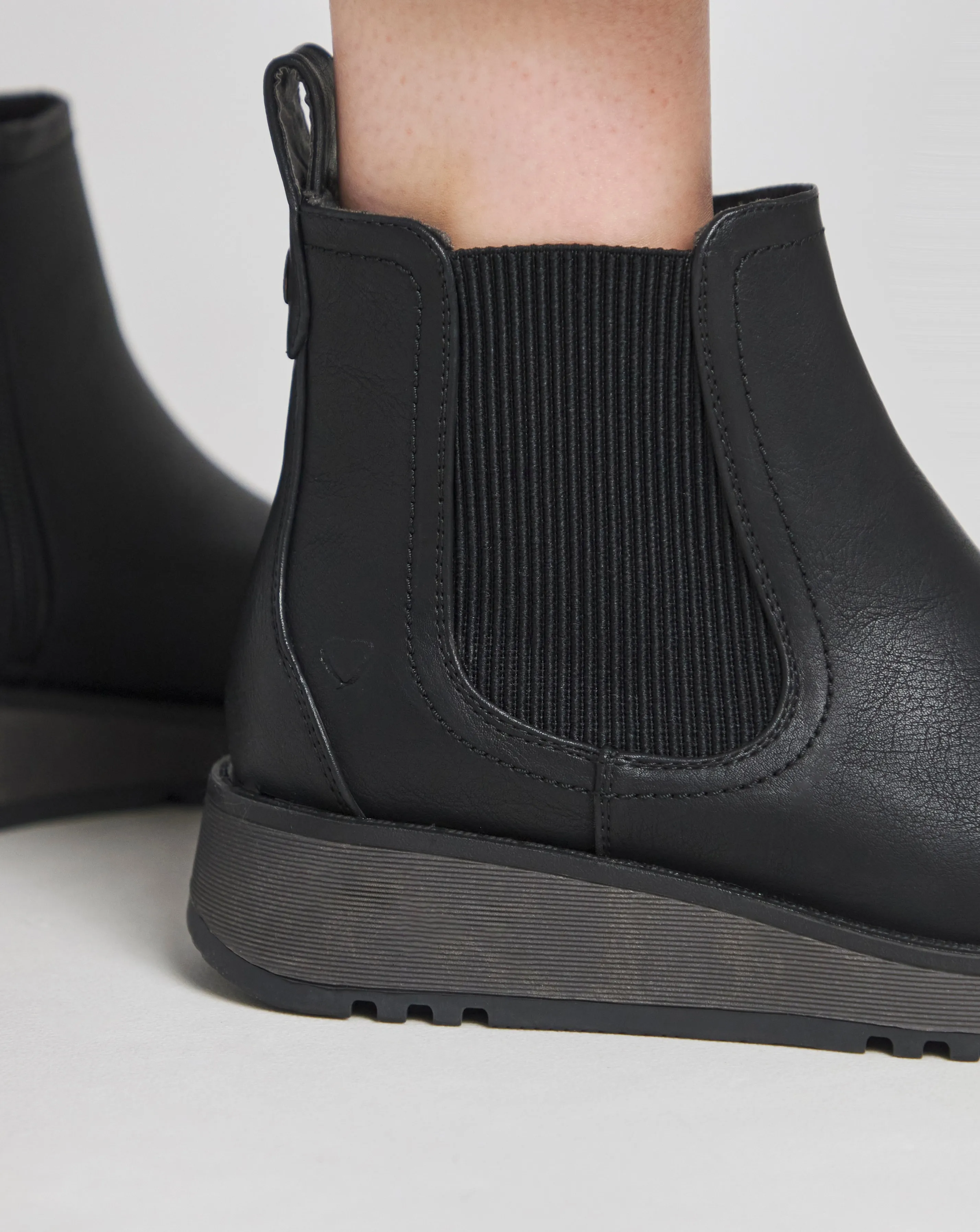 Heavenly Feet Rolo Chelsea Boot Wide Fit