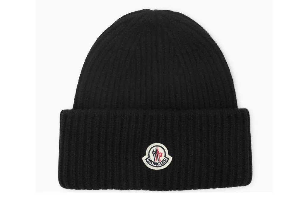 Moncler Logo Patch Ribbed Cashmere Blend Beanie Black