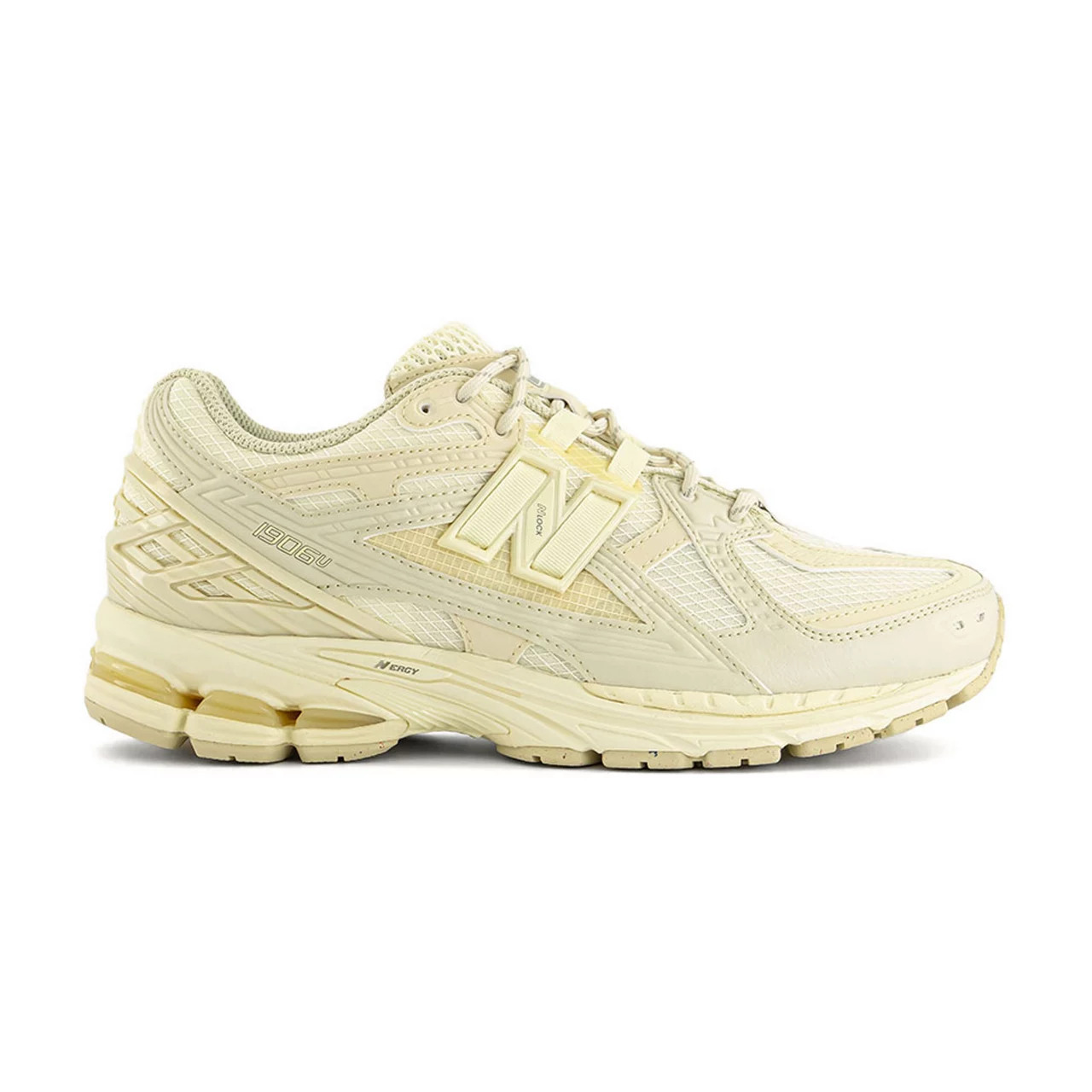 NEW BALANCE 1906 Trainers - Beige