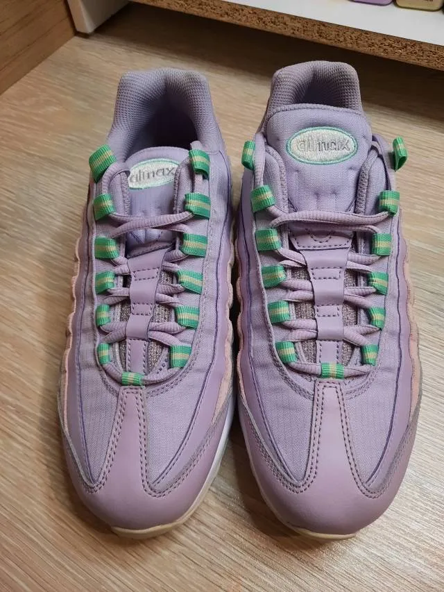 Nike air max 95 premium infinite lilac white sea glass uk 6 us 8.