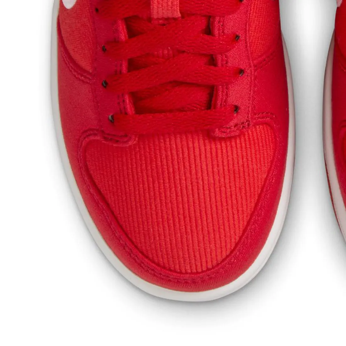 Nike Big Kids Dunk Low Gs (fire red / pink foam -lt crimson-white)