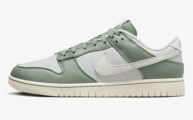 Nike dunk low mica green