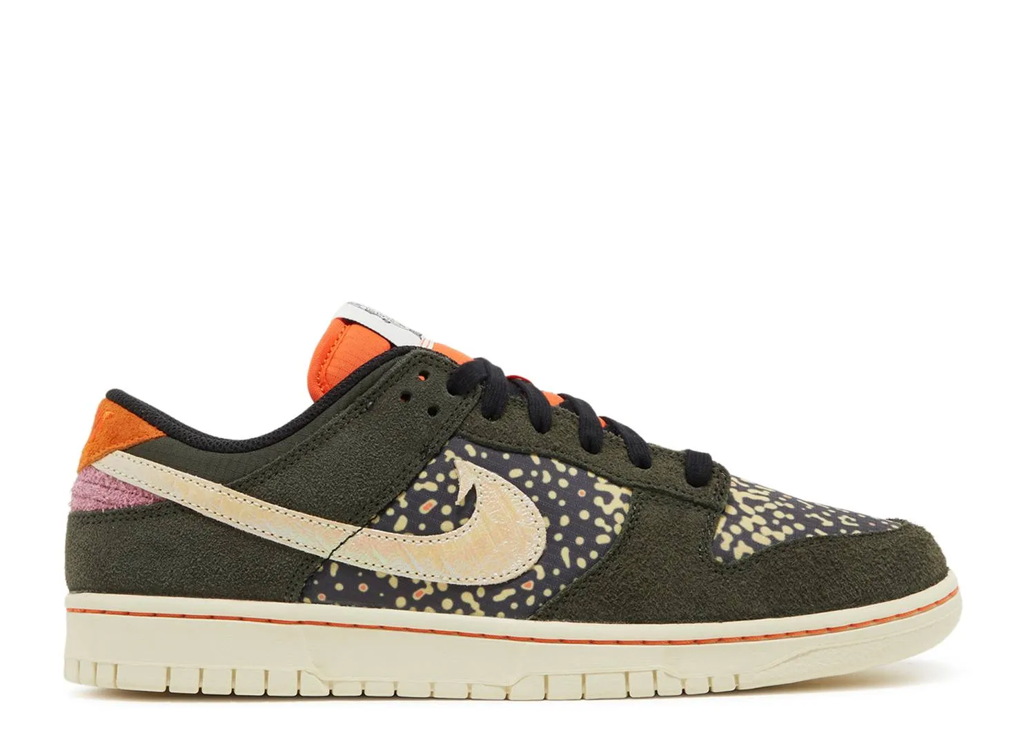 Nike Dunk Low SE Gone Fishing Rainbow Trout (Myrtle Beach Location)