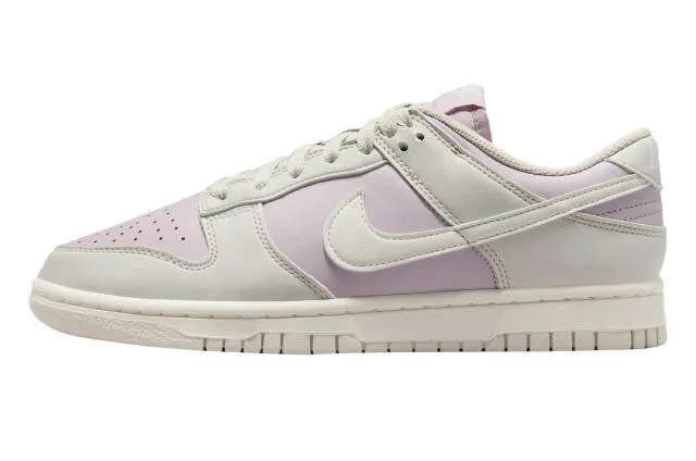 Nike dunk low wmns next nature platinum violet