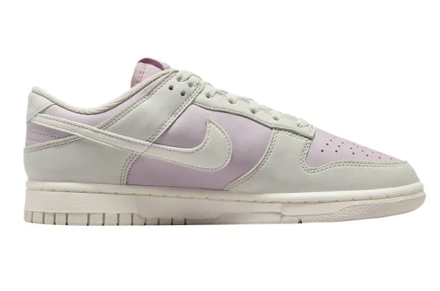 Nike dunk low wmns next nature platinum violet