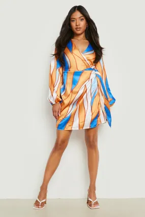 Petite Wave Print Tie Side Satin Wrap Dress