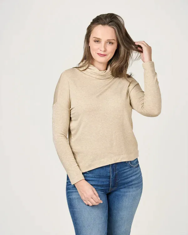 Shannon Passero 4093 Shane Pullover