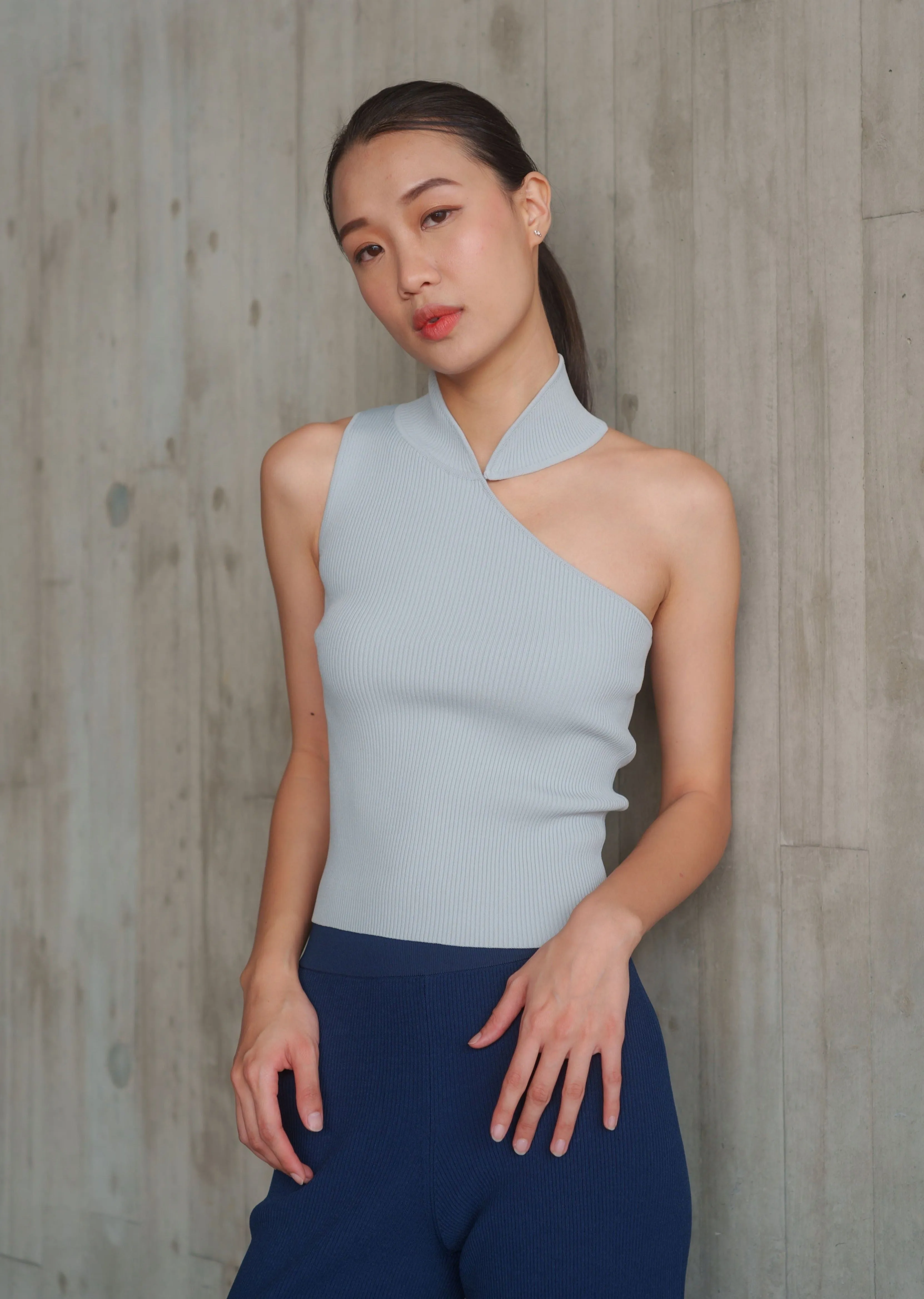 Sleeveless Asymmetrical Knitted Qipao Top (Light Grey)