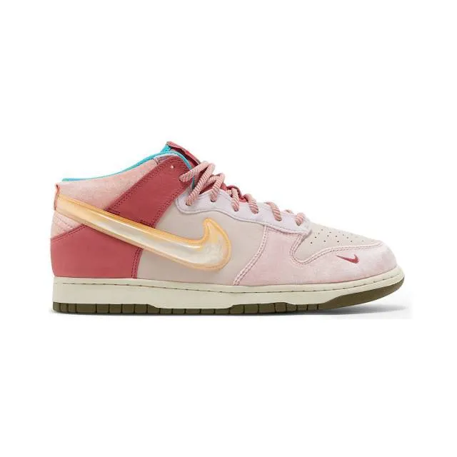 Social status x nike dunk mid (strawberry milk/ light soft pink/