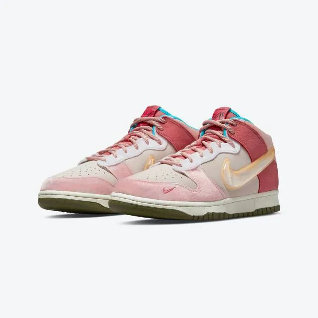 Social status x nike dunk mid (strawberry milk/ light soft pink/