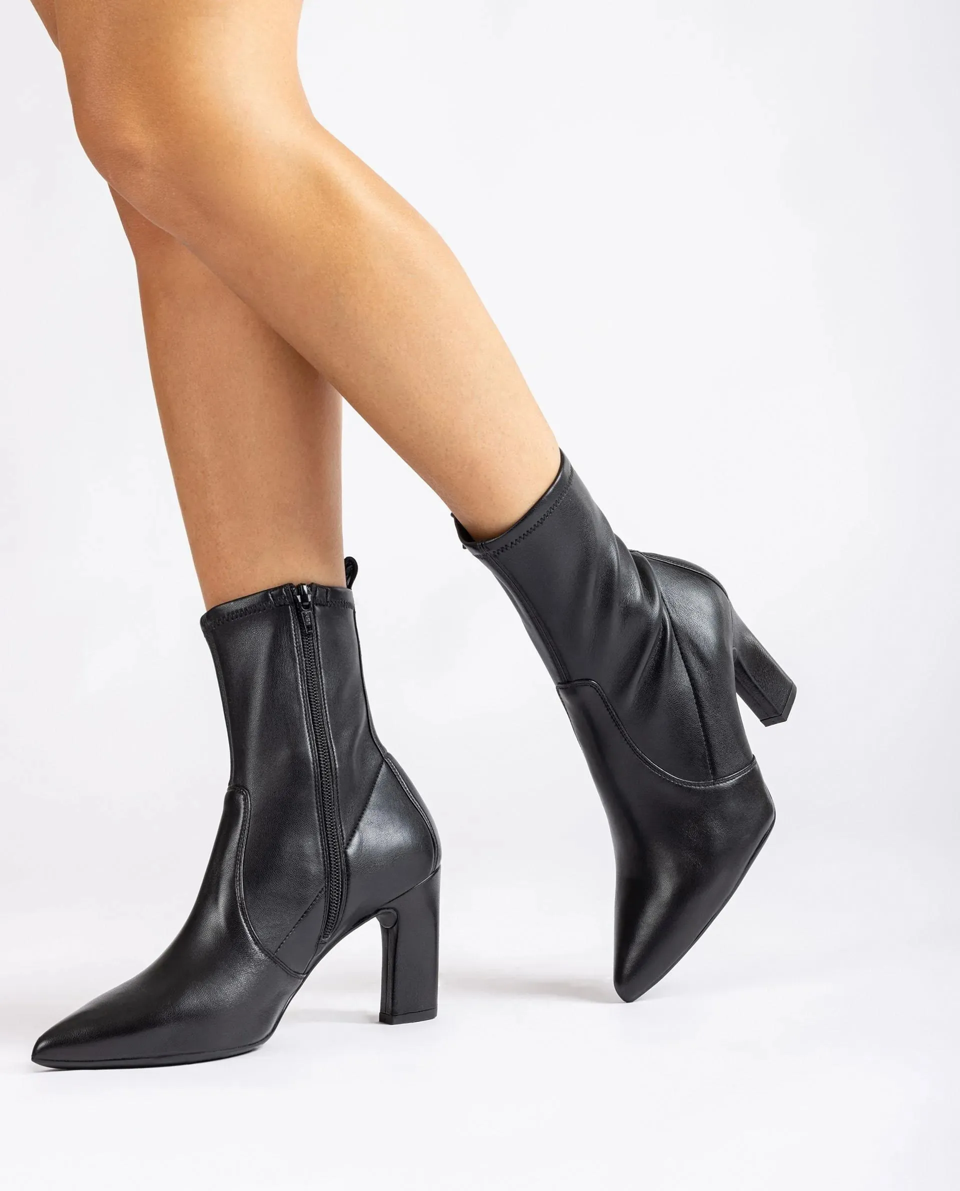 UNISA TATE ANKLE BOOT