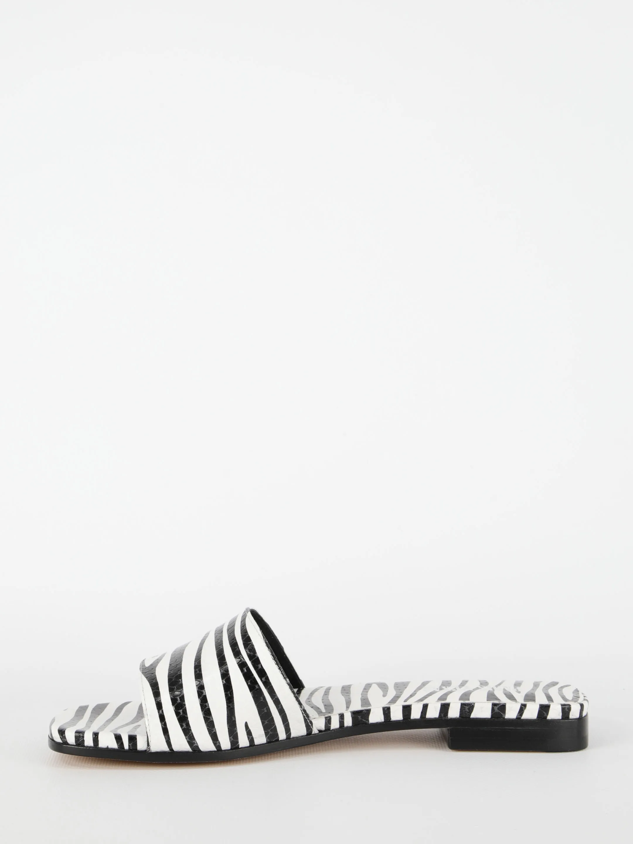 Zebra-print flat sandals